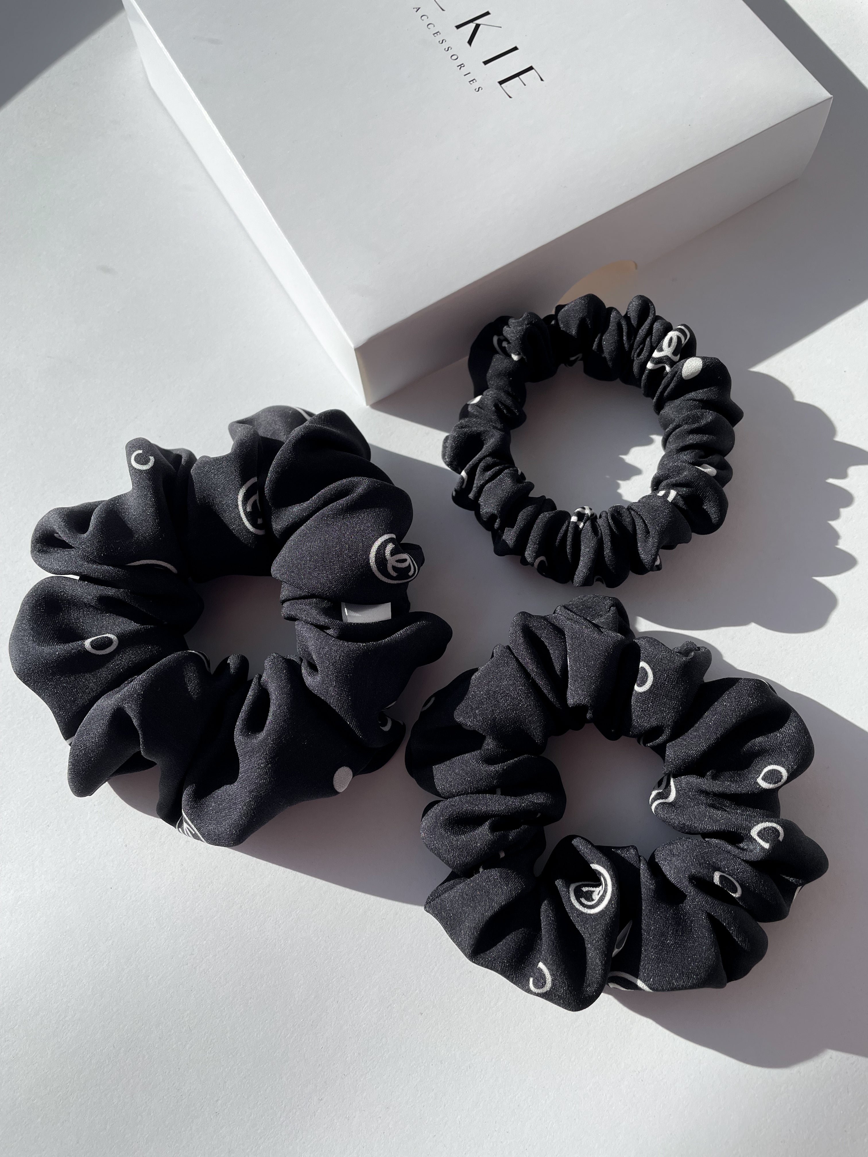 ITALIAN COLLECTION SILK HAIR BAND 