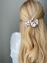 NUDE hair clip 