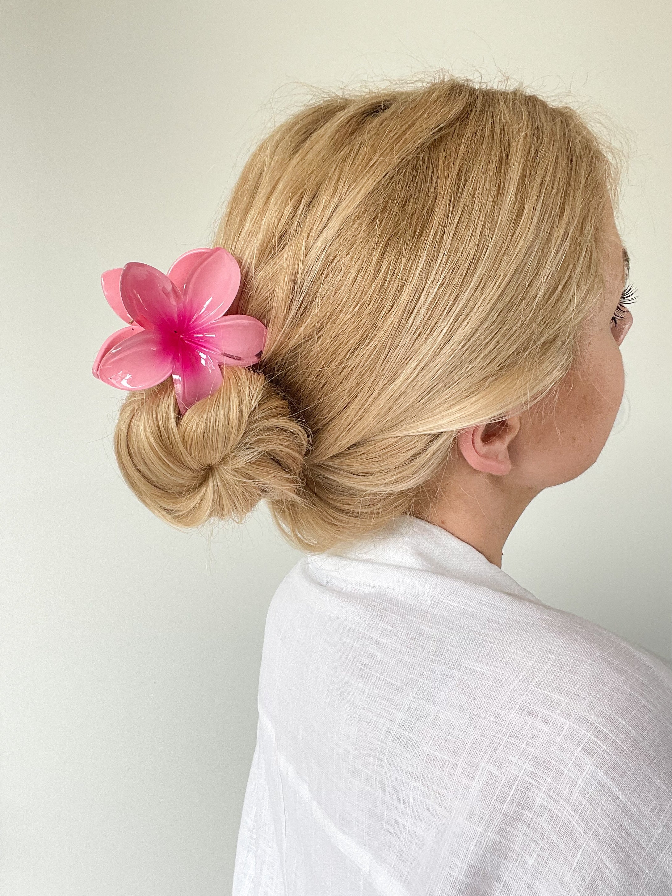 Žnyplės gėlė PINK