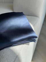 DARK BLUE šilkinis pagalvės užvalkalas