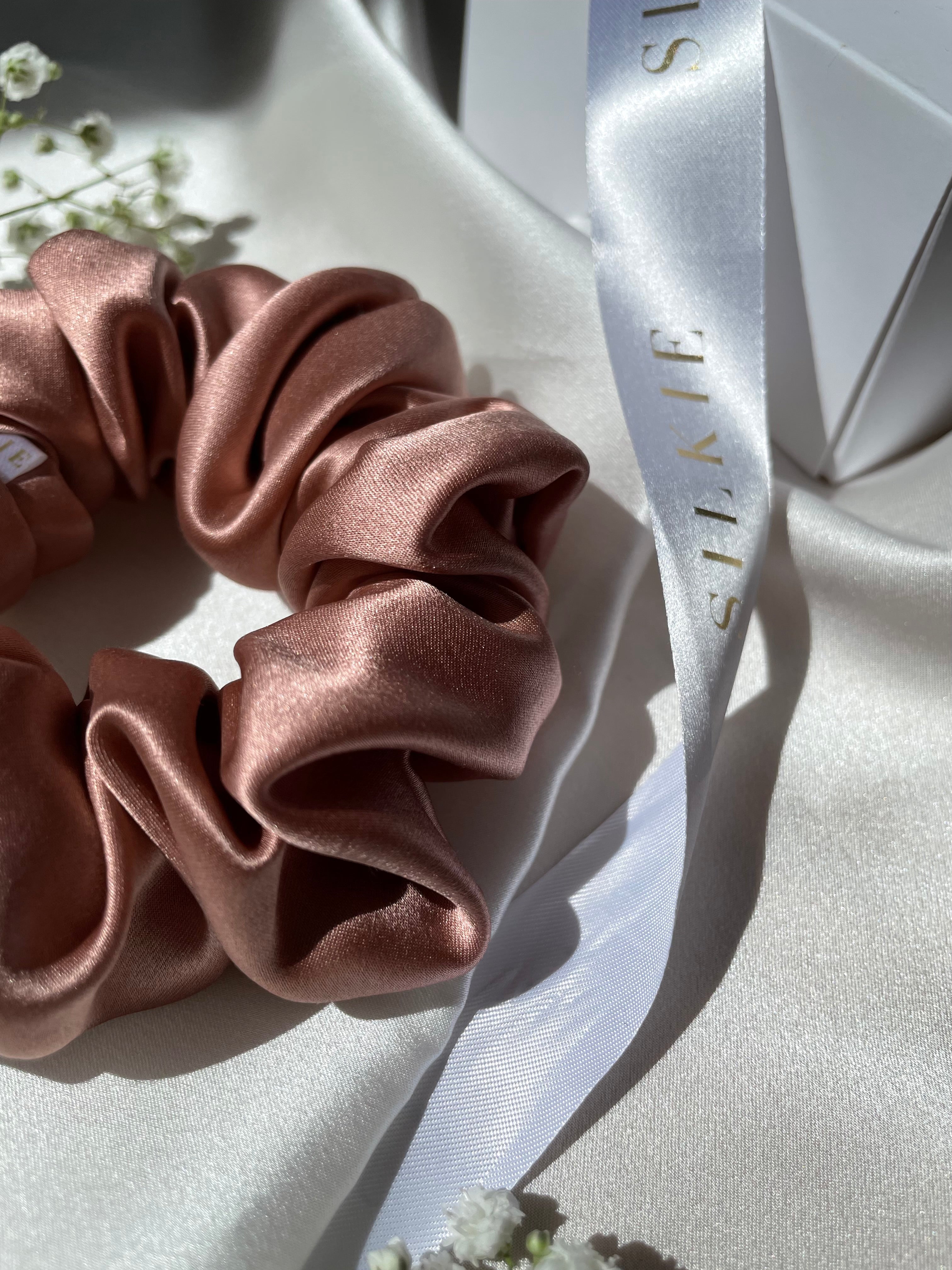 ROSE GOLD šilkinė plaukų gumytė