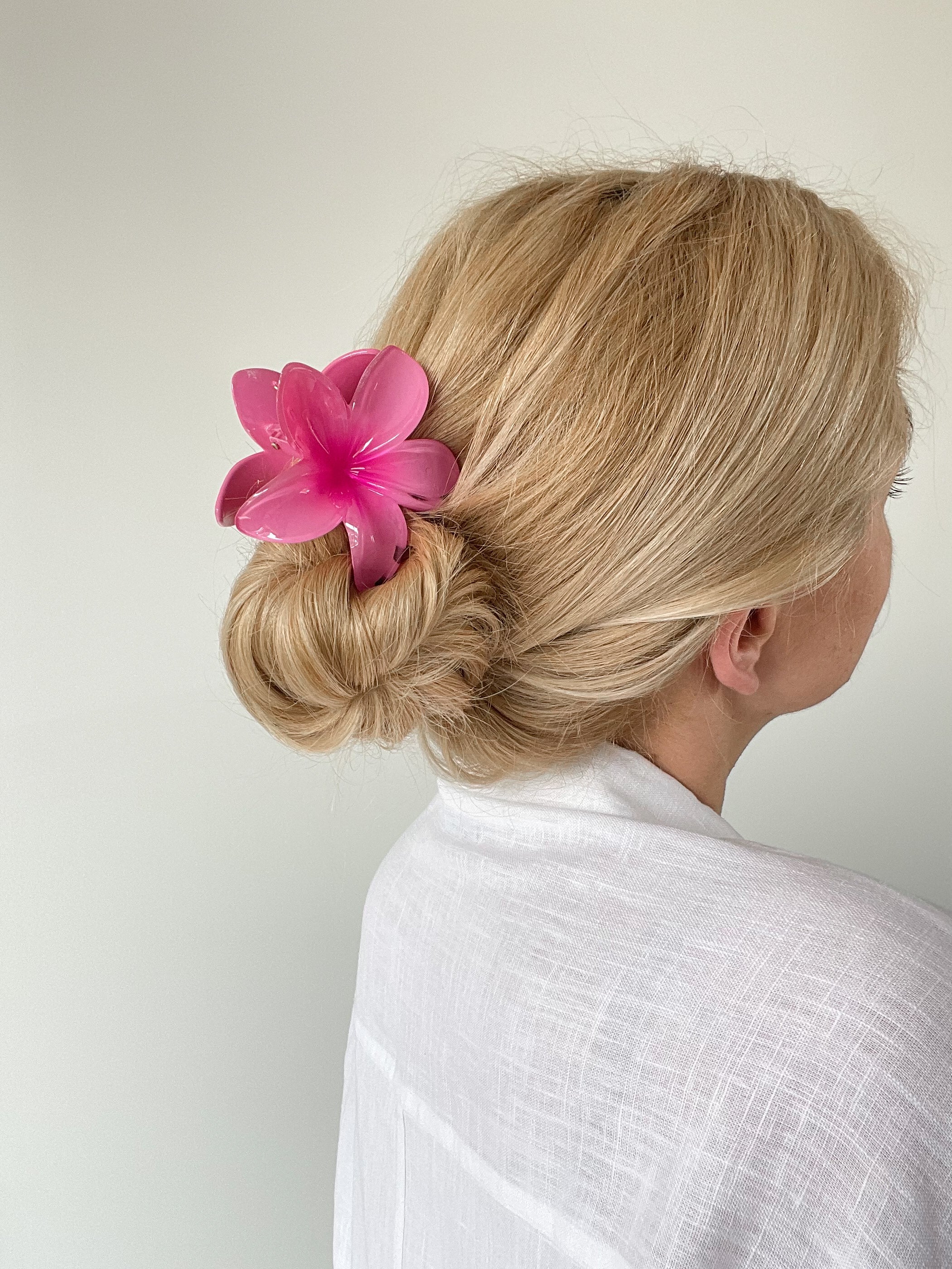 Žnyplės gėlė HOT PINK